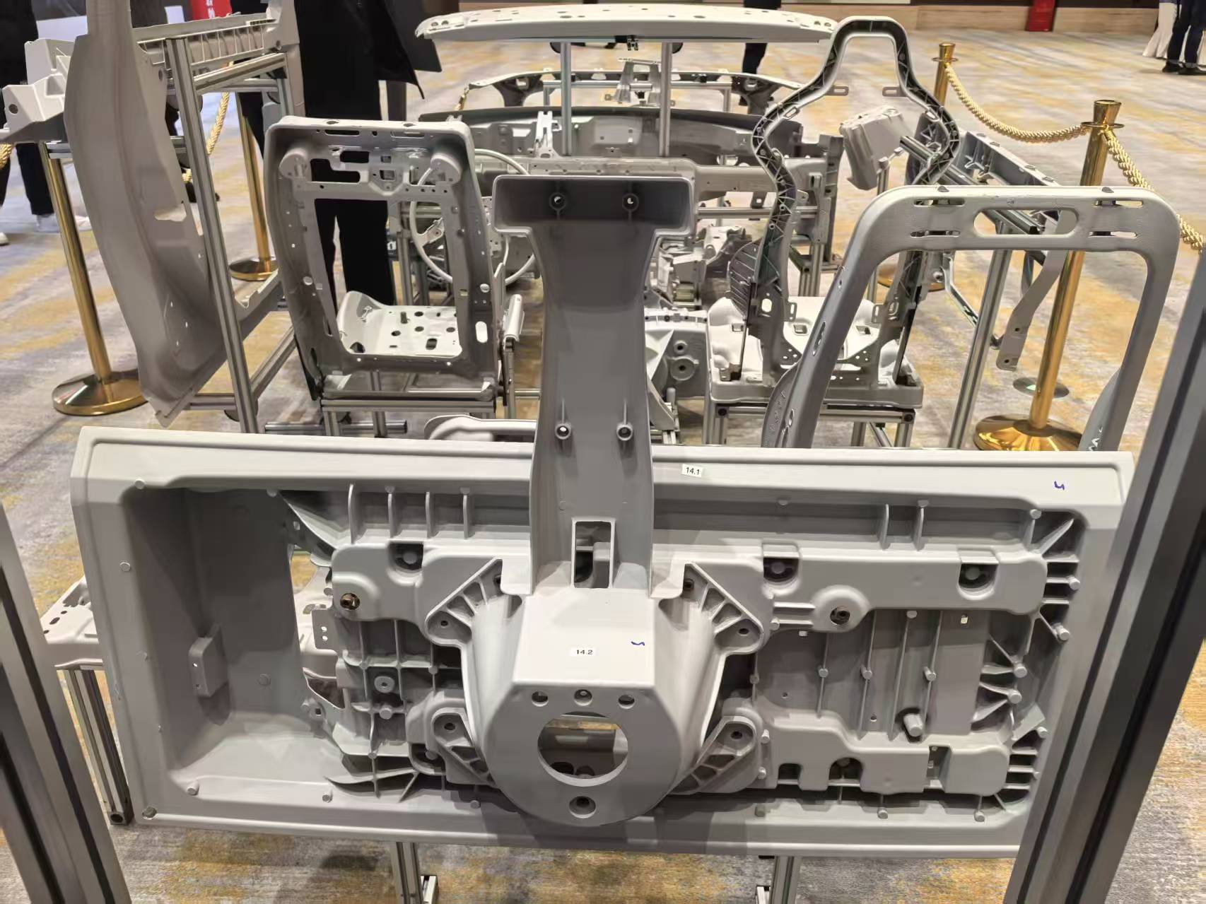 壓鑄脫模劑100問（49）為什么鎂合金壓鑄需嚴格管控鎂液溫度和成分？對于脫模劑的要求是什么？